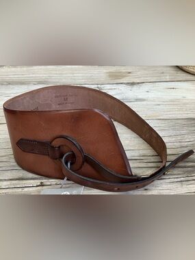 NWT Hoss Intropia Brown Leather Wide Waist Belt with Ring M